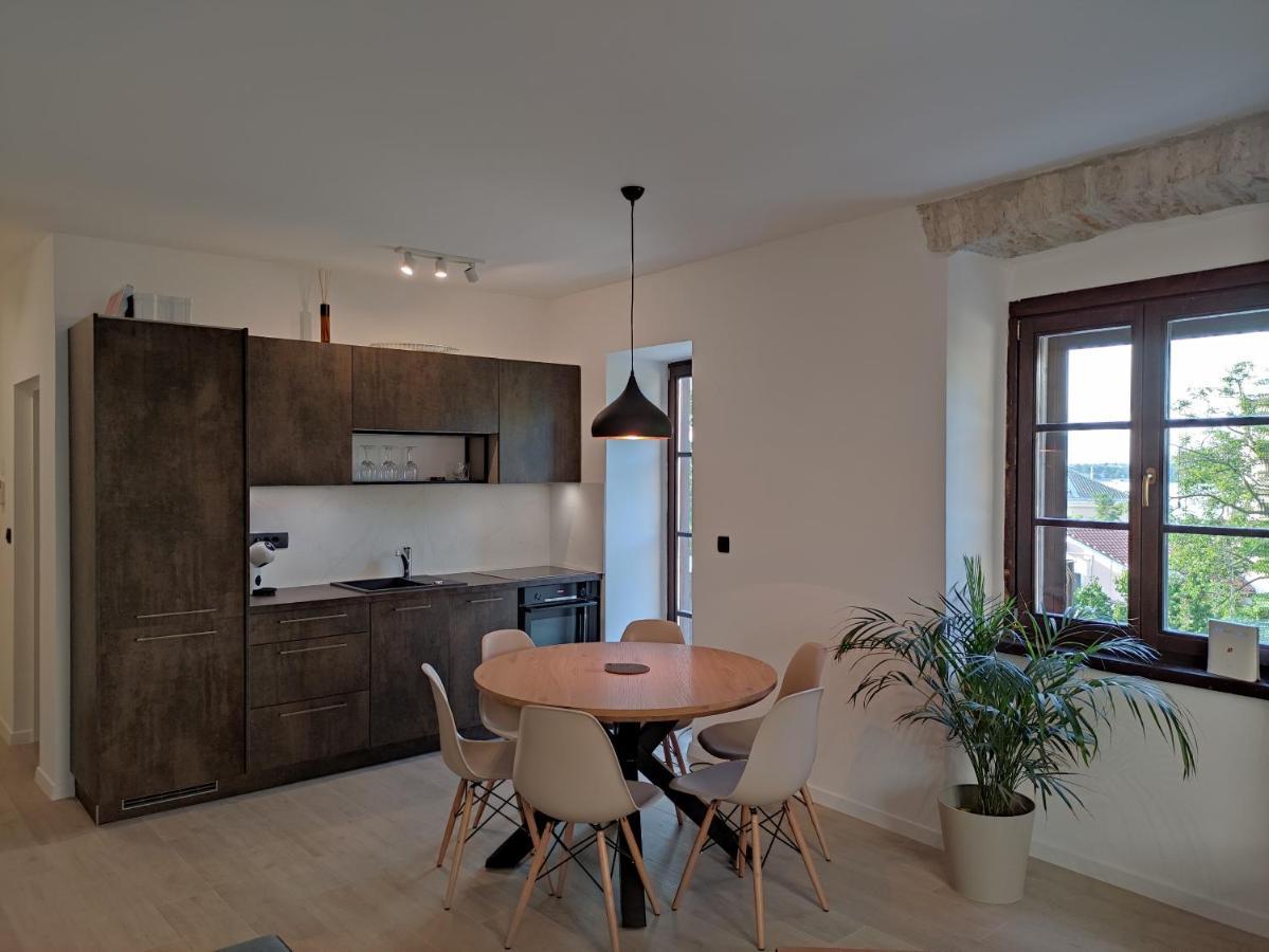 Apartvilla Castropola Zewnętrze zdjęcie