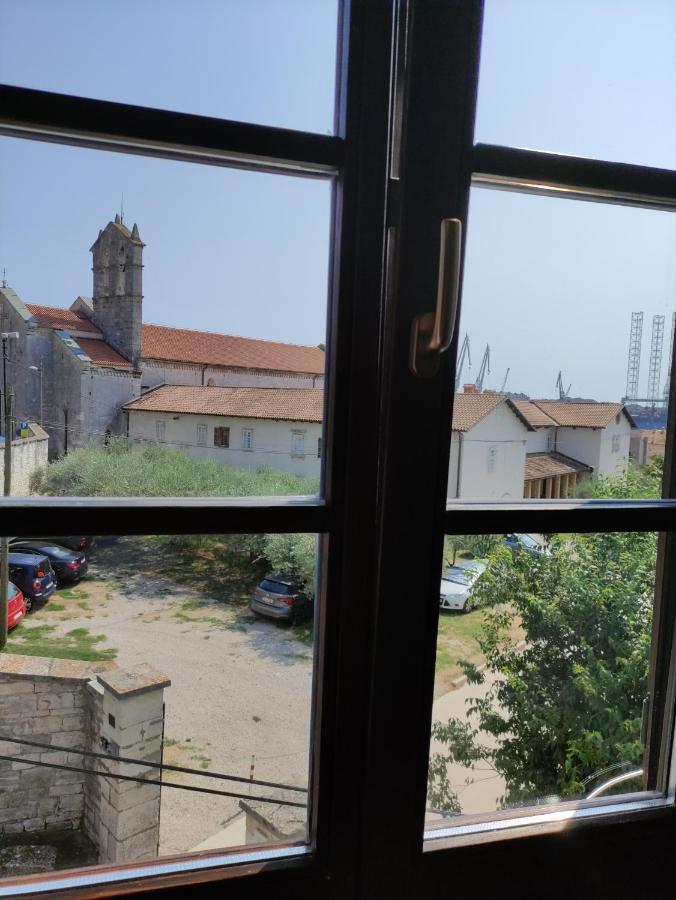 Apartvilla Castropola Zewnętrze zdjęcie