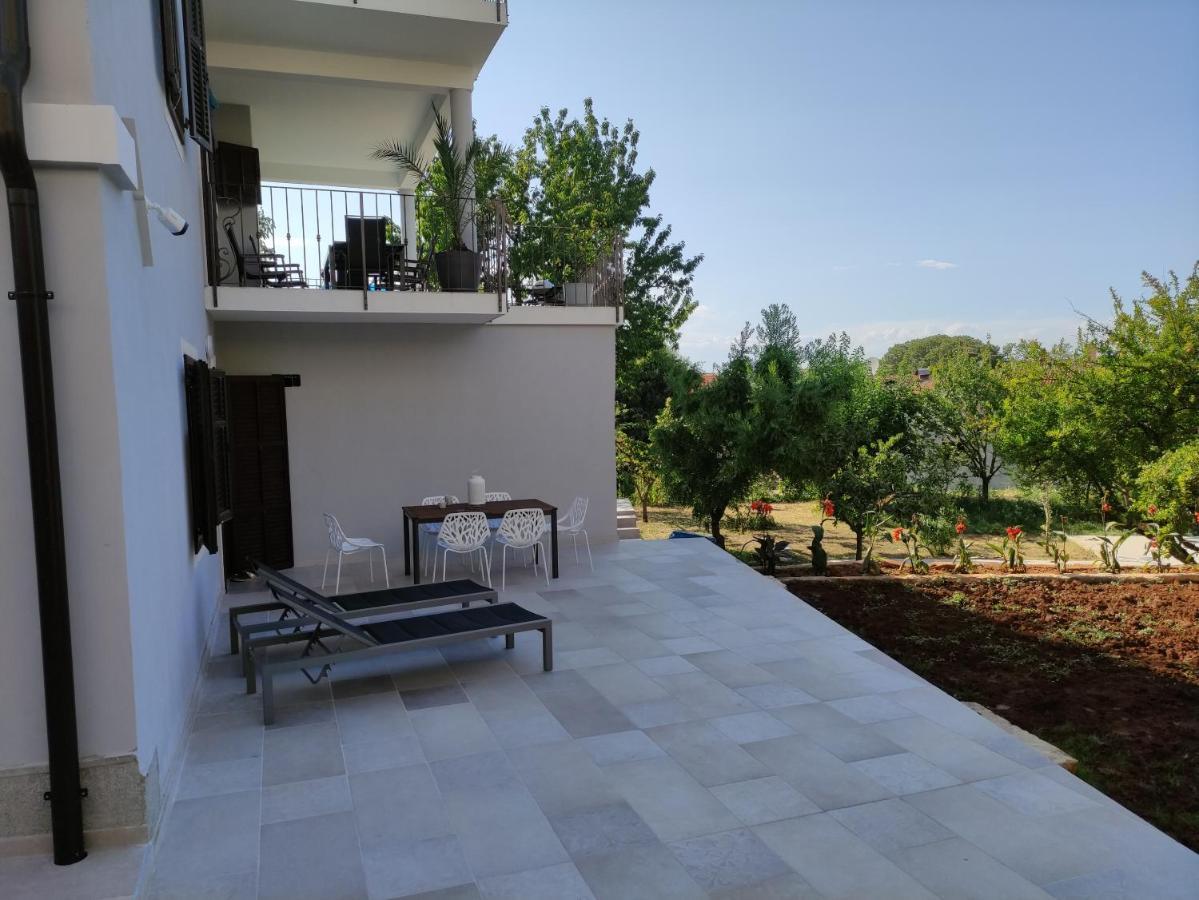 Apartvilla Castropola Zewnętrze zdjęcie