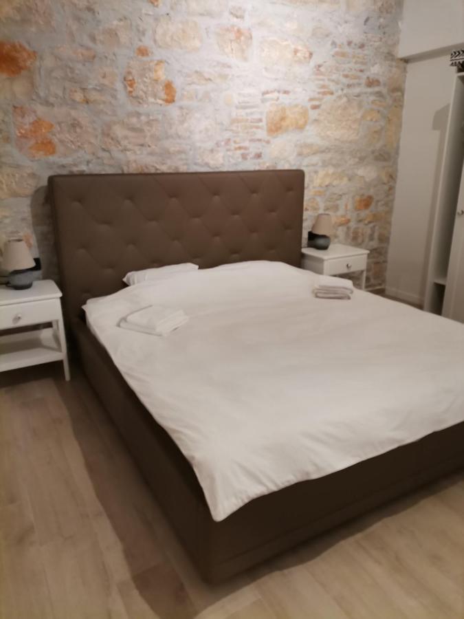 Apartvilla Castropola Zewnętrze zdjęcie