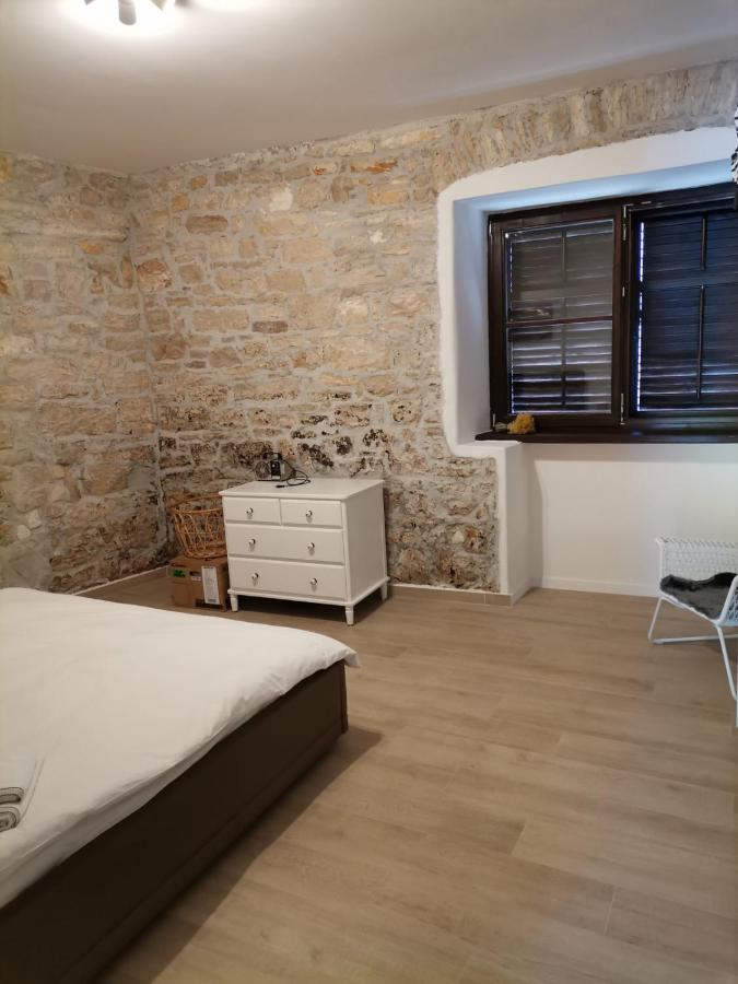 Apartvilla Castropola Zewnętrze zdjęcie